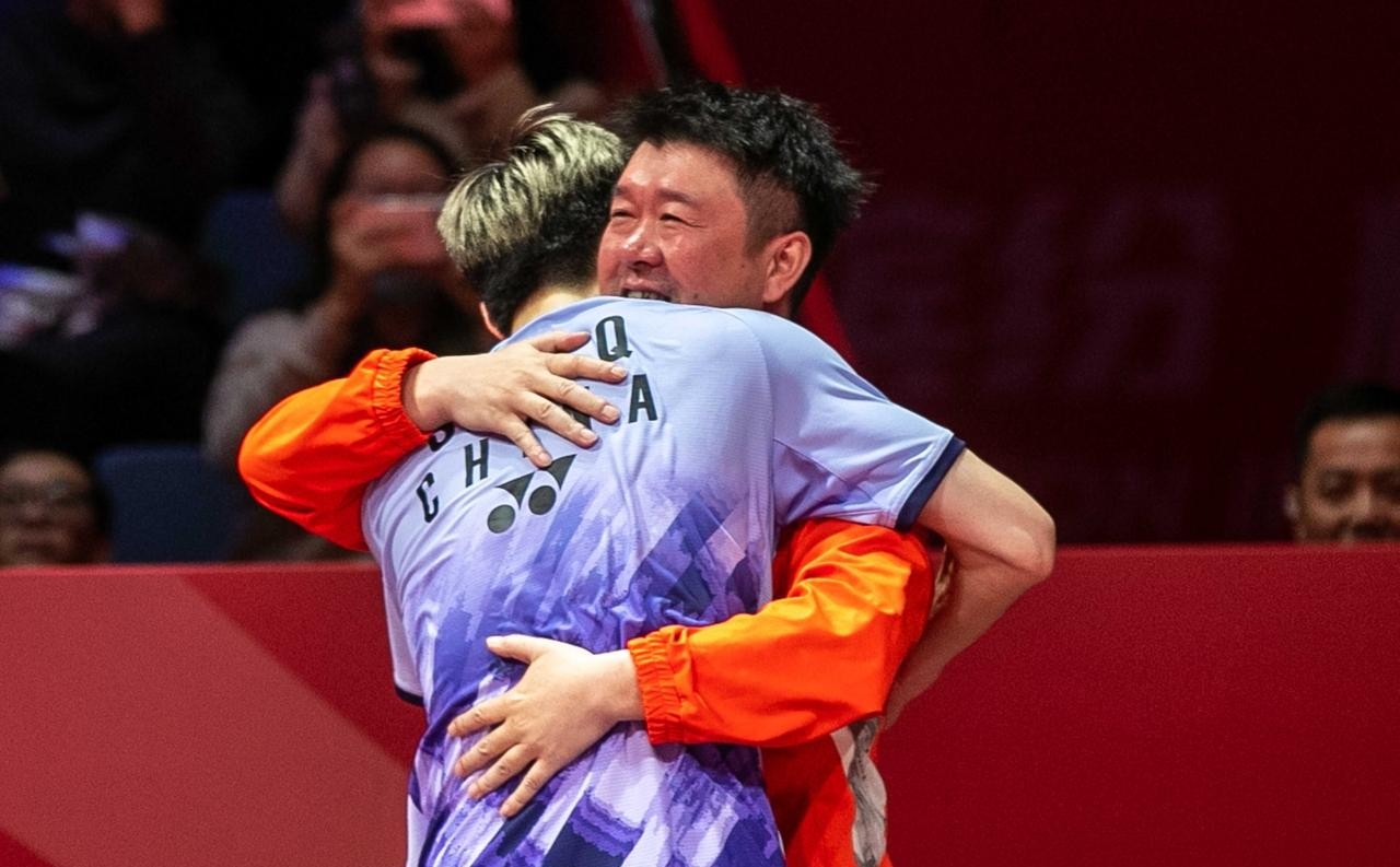 法国队轻取中国队,石宇奇关键制胜 法国队轻取中国队,石宇奇关键制胜